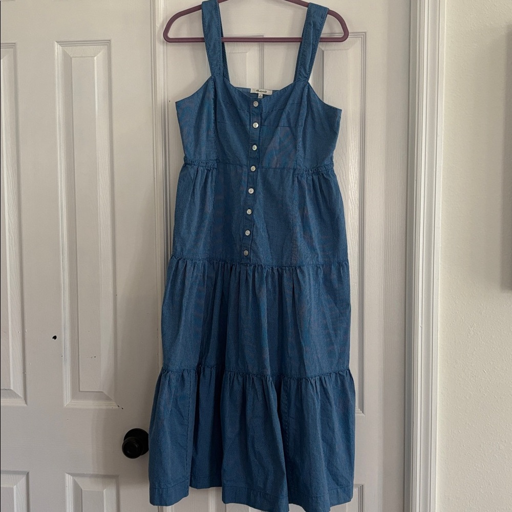 Madewell Button Front tiered Blue and White striped Midi Dress Women’s Size 8 - Picture 2 of 9